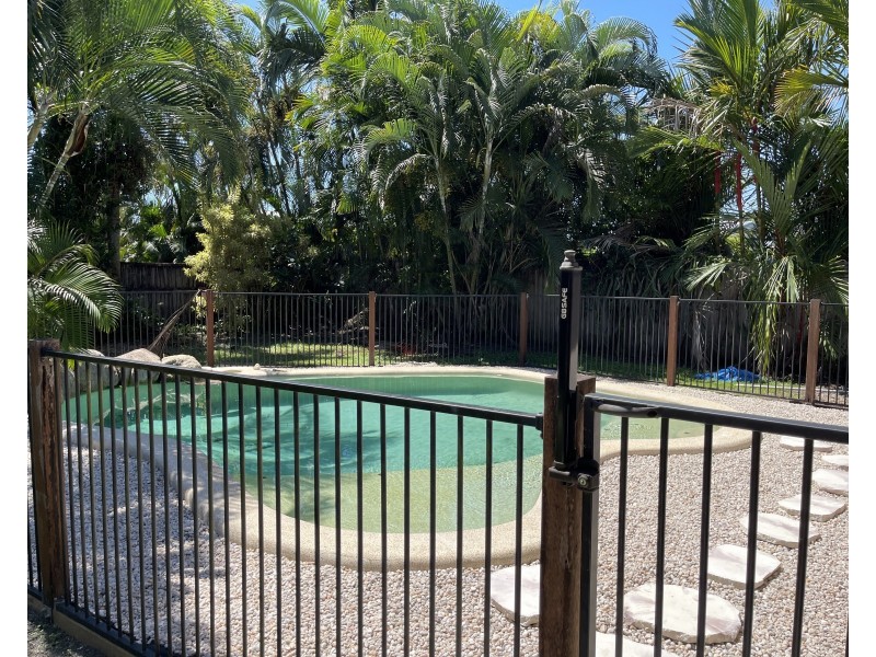 37 Midshipman St, South Mission Beach QLD 4852