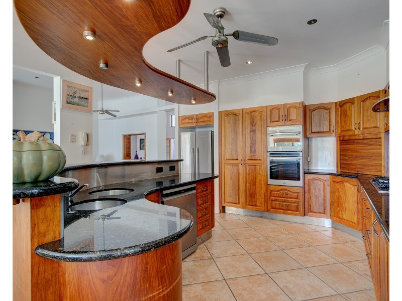 86 Reid Rd, Wongaling Beach QLD 4852