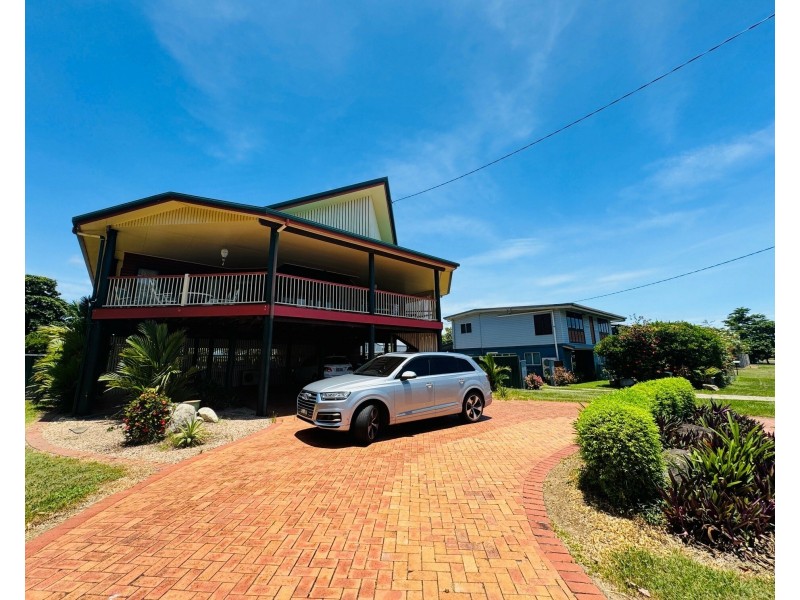 30 Wall St, South Mission Beach QLD 4852