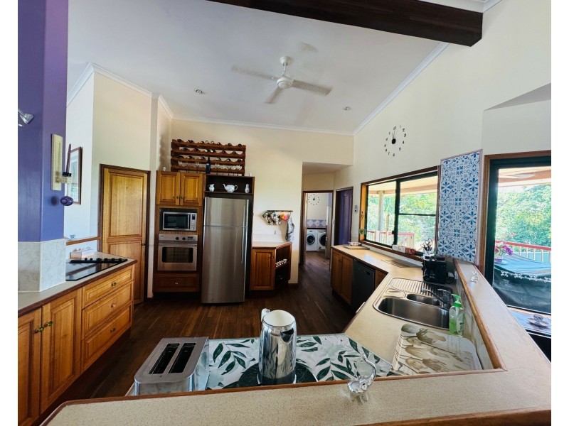 30 Wall St, South Mission Beach QLD 4852