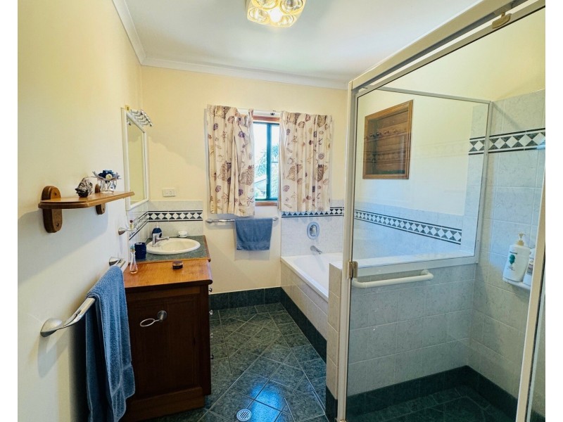 30 Wall St, South Mission Beach QLD 4852