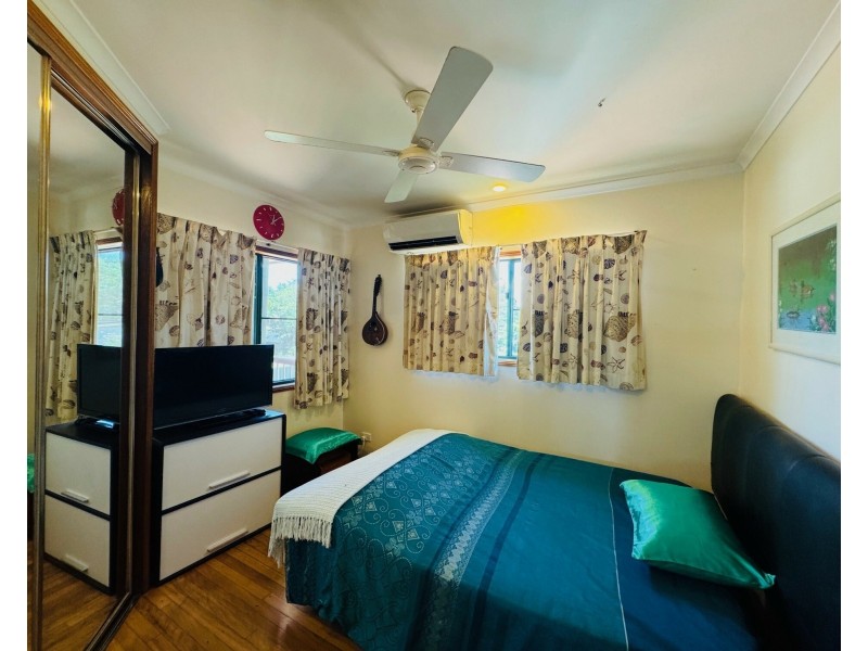 30 Wall St, South Mission Beach QLD 4852