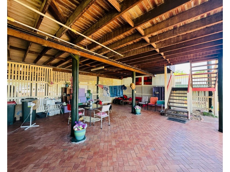 30 Wall St, South Mission Beach QLD 4852