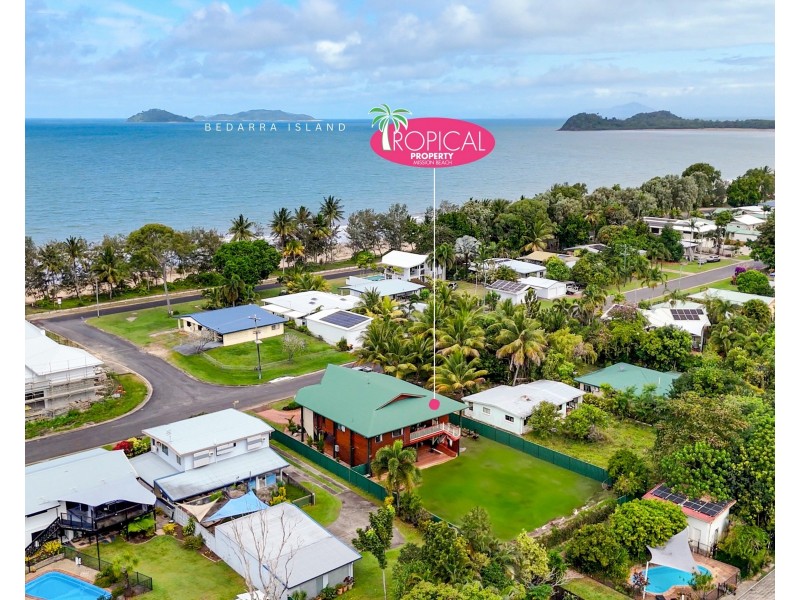 30 Wall St, South Mission Beach QLD 4852