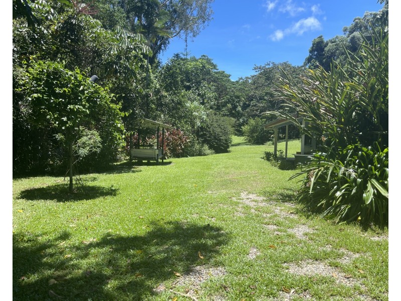 514 Bingil Bay Rd, Midgeree Bar QLD 4852