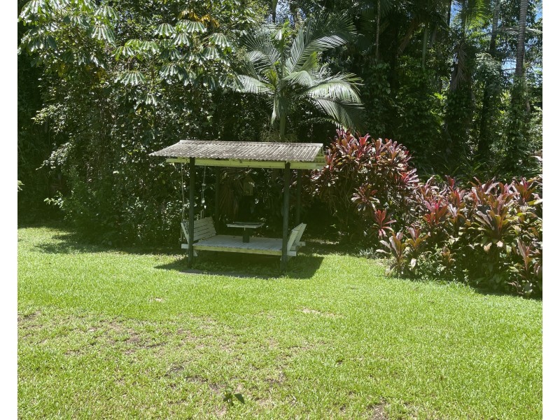 514 Bingil Bay Rd, Midgeree Bar QLD 4852