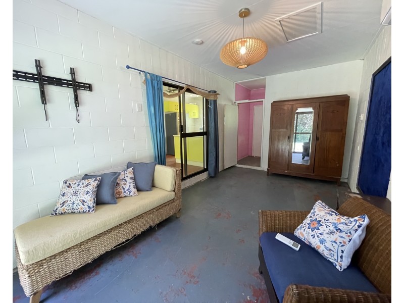 514 Bingil Bay Rd, Midgeree Bar QLD 4852