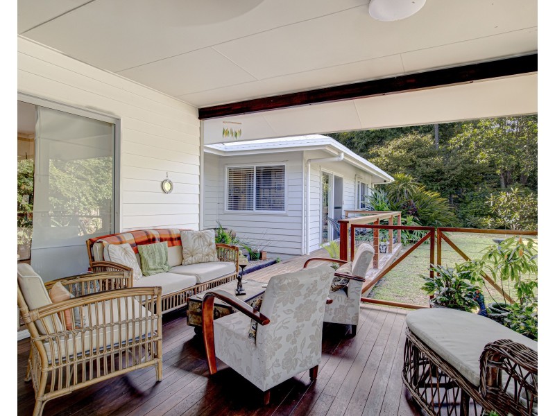 15 Spurwood Cl, Wongaling Beach QLD 4852