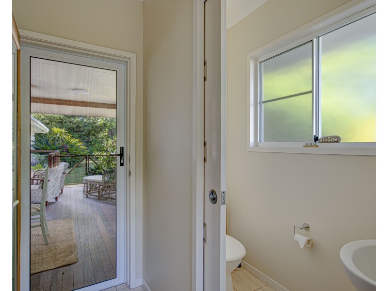 15 Spurwood Cl, Wongaling Beach QLD 4852
