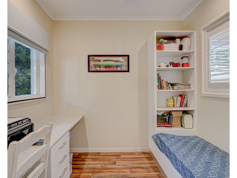 15 Spurwood Cl, Wongaling Beach QLD 4852