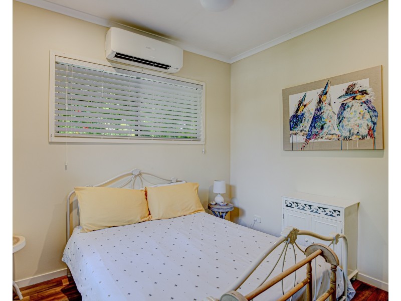 15 Spurwood Cl, Wongaling Beach QLD 4852