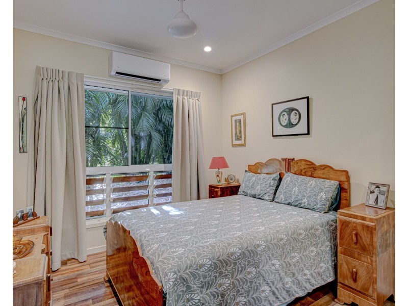 15 Spurwood Cl, Wongaling Beach QLD 4852