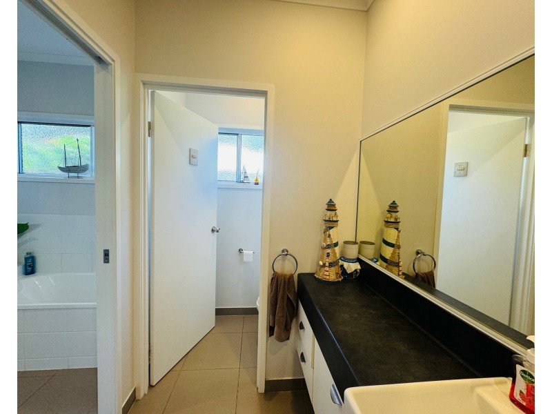 1/20 Seaview St, Mission Beach QLD 4852