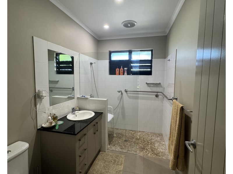 2/34 Mariner Dr, South Mission Beach QLD 4852