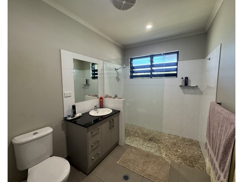 2/34 Mariner Dr, South Mission Beach QLD 4852