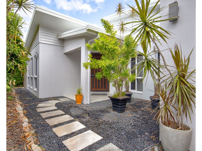 37 Koda St, Wongaling Beach QLD 4852