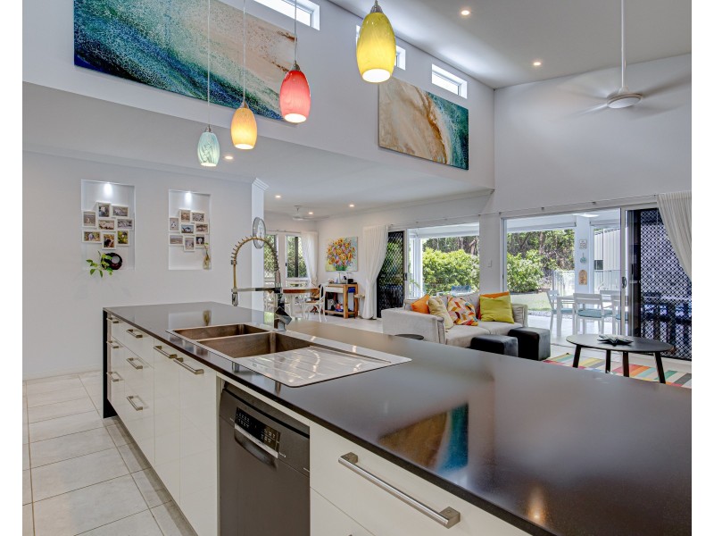 37 Koda St, Wongaling Beach QLD 4852