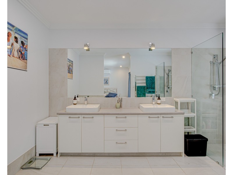 37 Koda St, Wongaling Beach QLD 4852