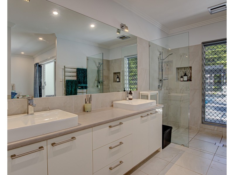 37 Koda St, Wongaling Beach QLD 4852