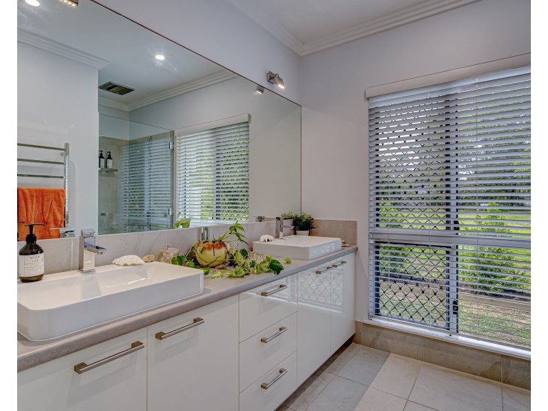 37 Koda St, Wongaling Beach QLD 4852