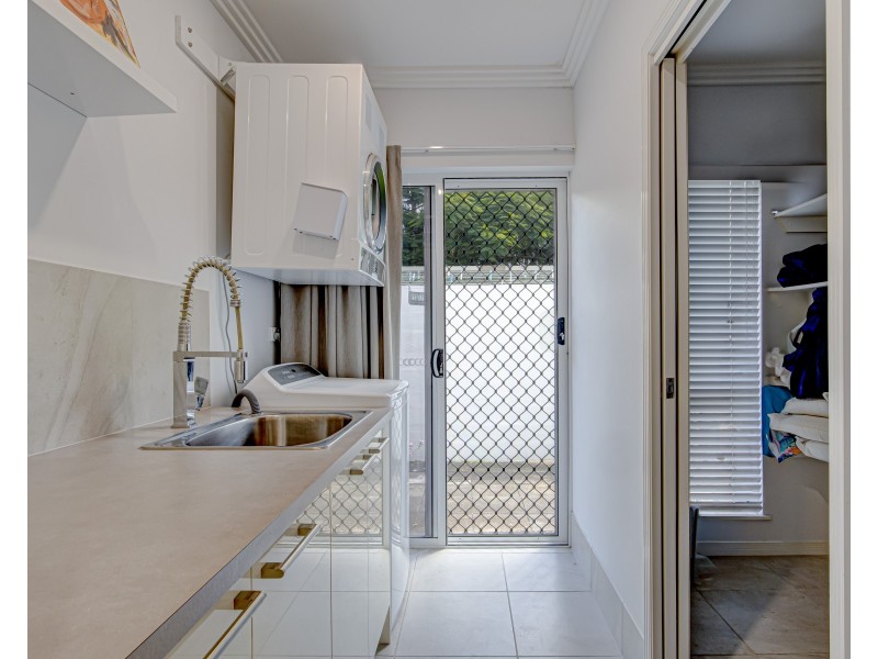 37 Koda St, Wongaling Beach QLD 4852