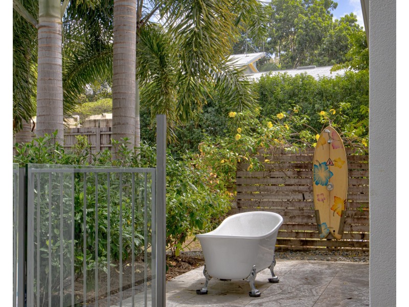 37 Koda St, Wongaling Beach QLD 4852