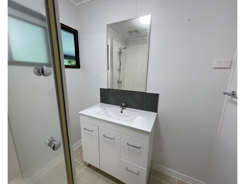 13 Webb Ct, Bingil Bay QLD 4852