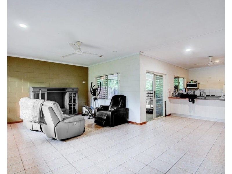7 Kent Close, Mission Beach QLD 4852