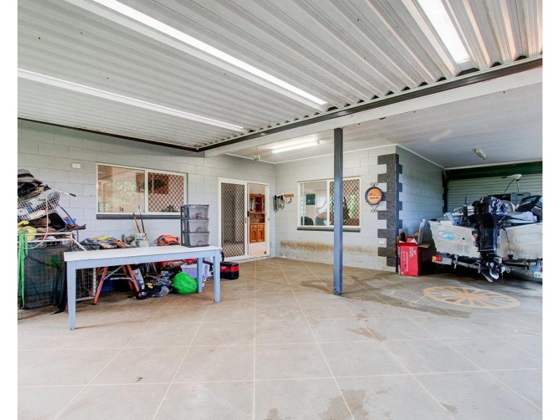 7 Kent Close, Mission Beach QLD 4852