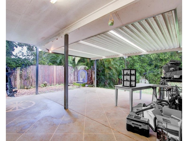 7 Kent Close, Mission Beach QLD 4852