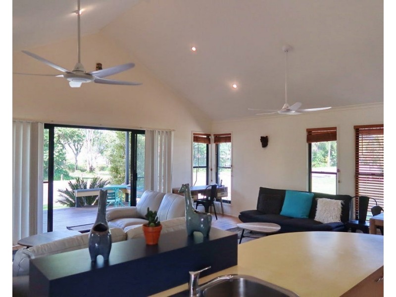 1/21-23 Reid Road, Wongaling Beach QLD 4852