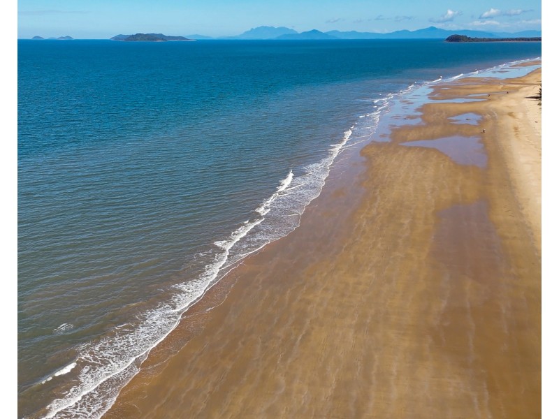 25 Reid Road, Wongaling Beach QLD 4852