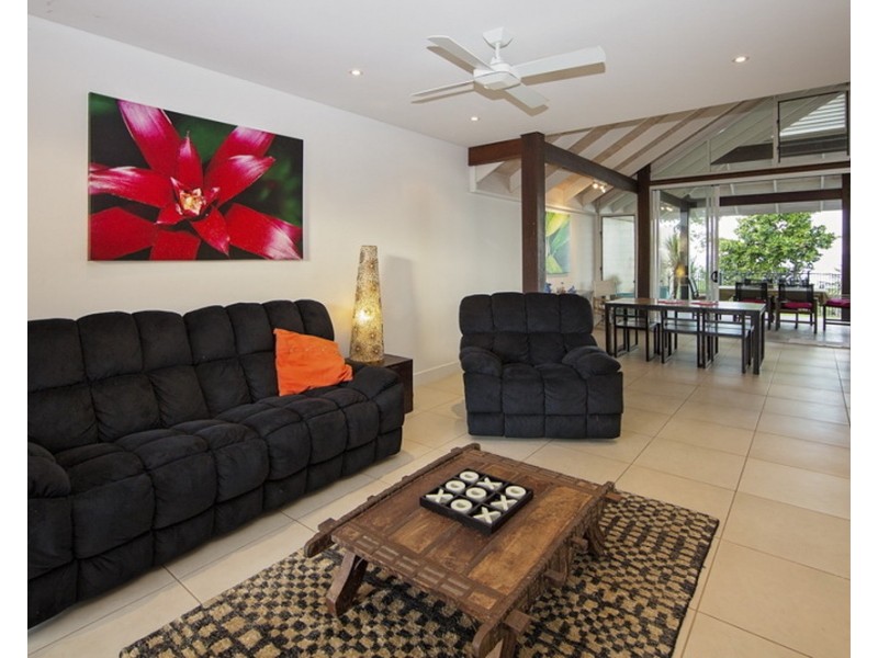 Unit 1/2B Reid Rd, Wongaling Beach QLD 4852