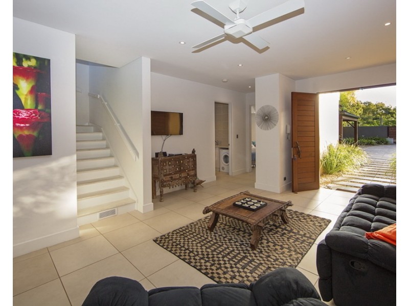 Unit 1/2B Reid Rd, Wongaling Beach QLD 4852