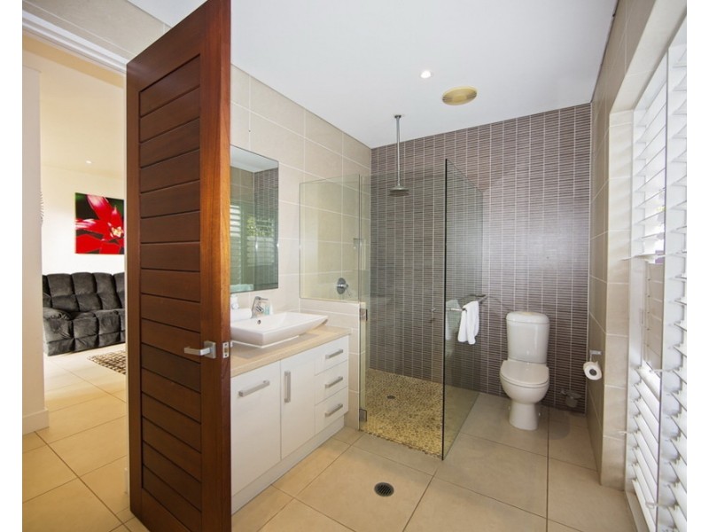 Unit 1/2B Reid Rd, Wongaling Beach QLD 4852