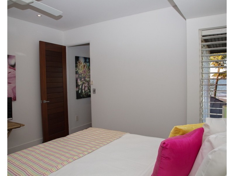 Unit 1/2B Reid Rd, Wongaling Beach QLD 4852