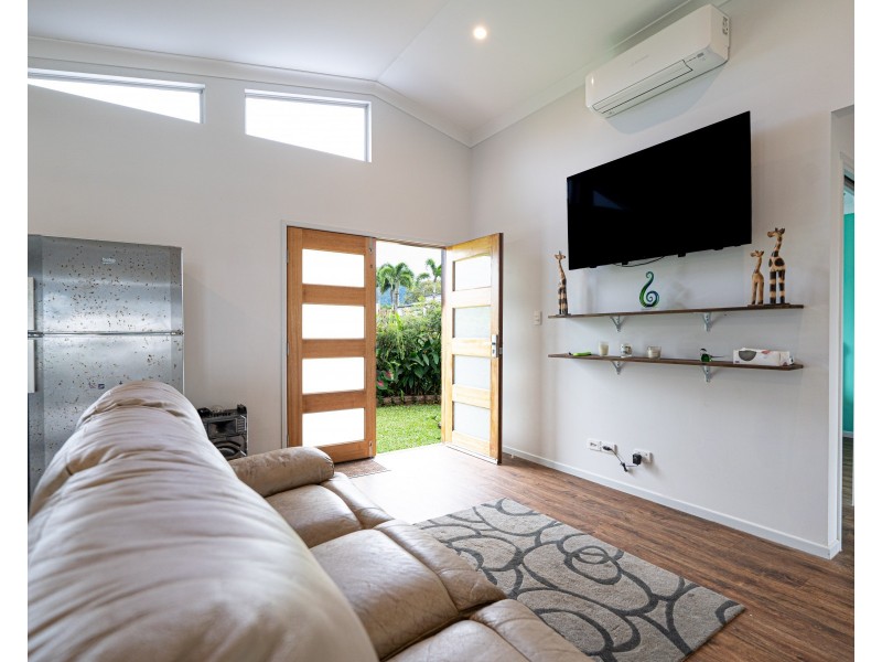 54 Shelly Ct, Mission Beach QLD 4852