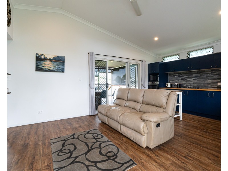 54 Shelly Ct, Mission Beach QLD 4852