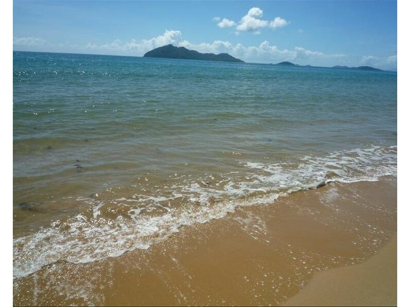 38 Reid Rd, Wongaling Beach QLD 4852