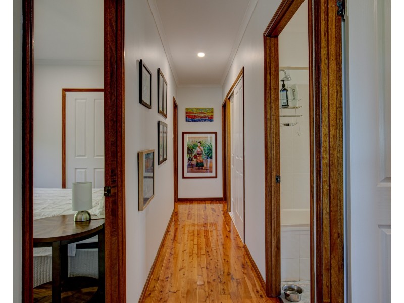 12 Admiralty St, South Mission Beach QLD 4852