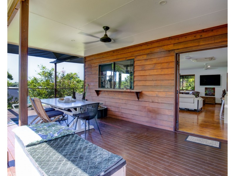 12 Admiralty St, South Mission Beach QLD 4852