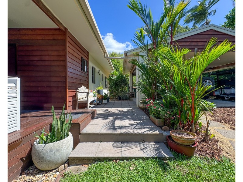 12 Admiralty St, South Mission Beach QLD 4852