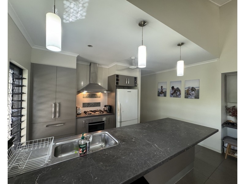 45 Midshipman St, South Mission Beach QLD 4852