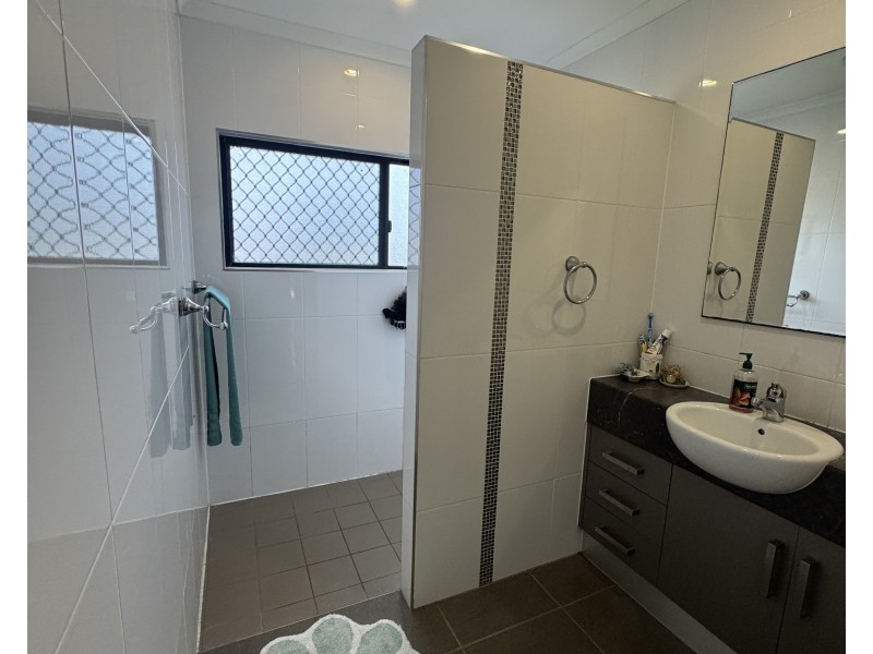 45 Midshipman St, South Mission Beach QLD 4852