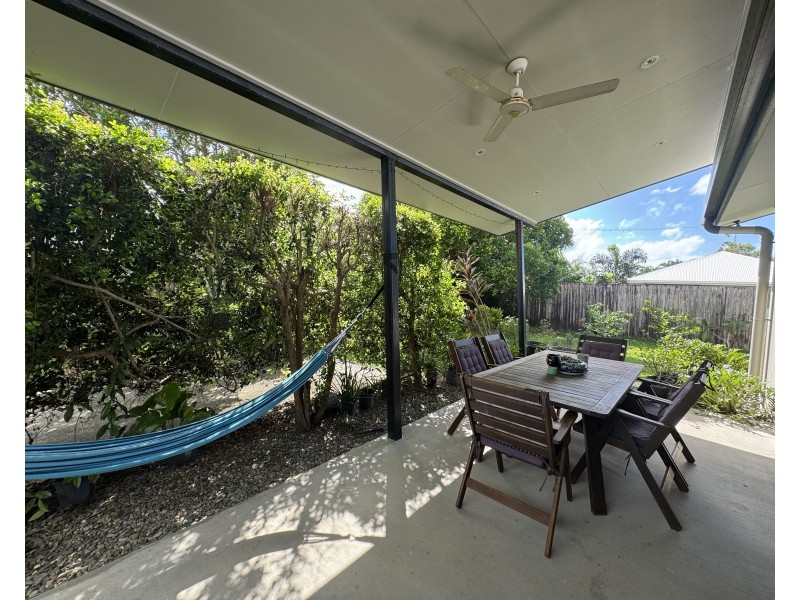 45 Midshipman St, South Mission Beach QLD 4852