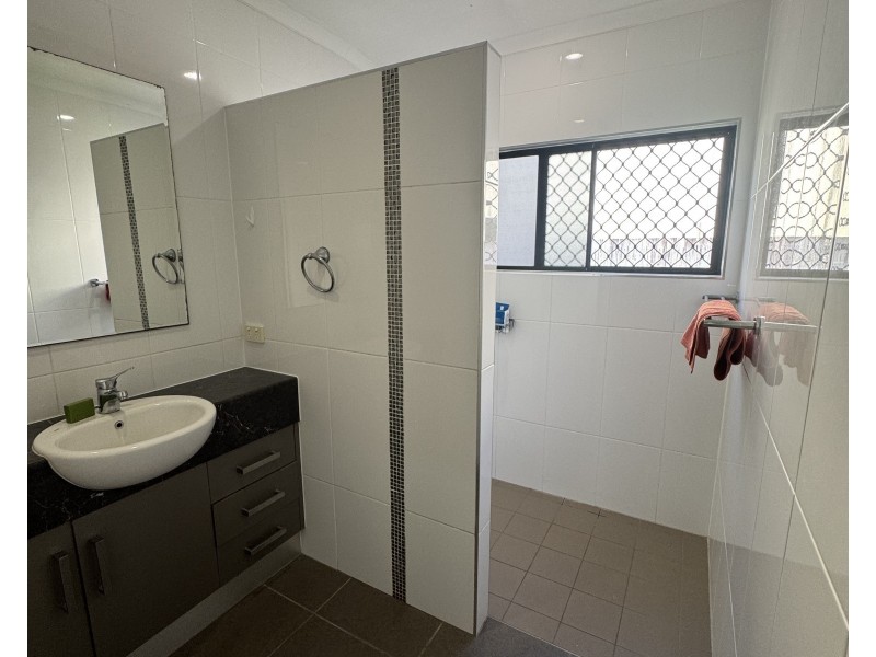 45 Midshipman St, South Mission Beach QLD 4852