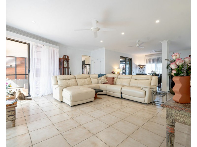 96 Reid Rd, Wongaling Beach QLD 4852