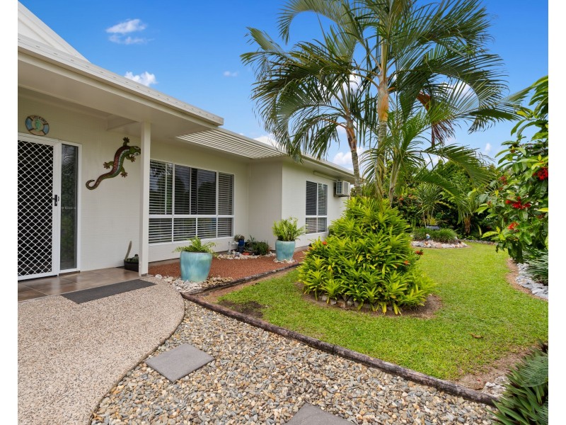 1/1 Seaview Court, Wongaling Beach QLD 4852