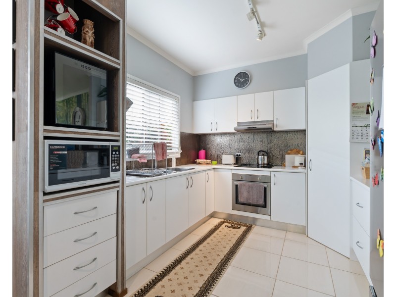 1/1 Seaview Court, Wongaling Beach QLD 4852