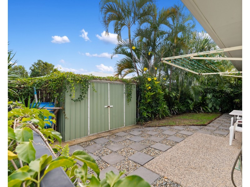 1/1 Seaview Court, Wongaling Beach QLD 4852